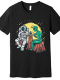 Men's T-Shirt Colorful Moonlight Meeting With Astronaut And Friendly Green Alien