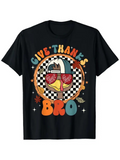 Men's T-Shirt Give Thanks Bro Retro Vintage Turkey Surrounded By Autumn Leaves And Checkerboard Pattern