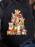 Men's T-Shirt Christmas Tree With Gifts And Santa Hats Surrounding Playful Happy Corgi Dogs