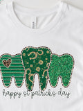 Men's T-Shirt Happy St Patricks Day With Green Glittery Festive Decorative Tooth