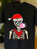 Men's T-Shirt Christmas Skeleton With Sunglasses Blowing Pink Bubblegum