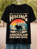 Men's T-Shirt Good Day For Hiking With My American Eskimo Dog Among Retro Mountain Scenery