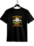 Men's T-Shirt Im Not Lost Colorful Retro Stripes And Compass Over Mountain Orienteering